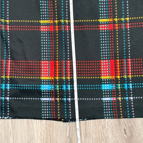 Evan Picone Women's Black and Red Plaid Pencil Skirt Size 6P - Picture 7 of 8